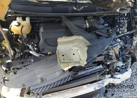 2018 Chrysler Pacifica Touring Plus z USA, uszkodzony, nr VIN 2C4RC1FG9JR352252